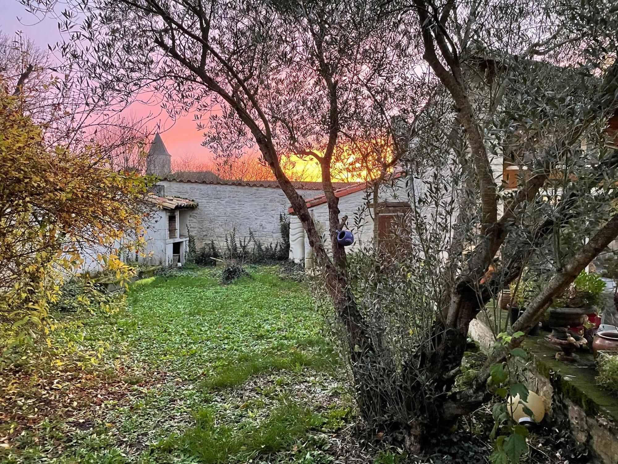Sous L Olivier Apartman Tusson Szoba fotó